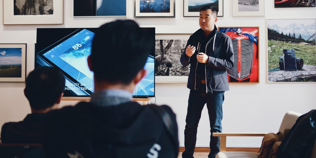 A message that comes through is communicated clearly.